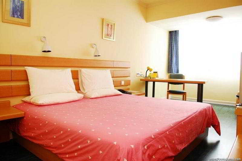 Home Inn Shanghai Lujiabang Road Metro Station מראה חיצוני תמונה